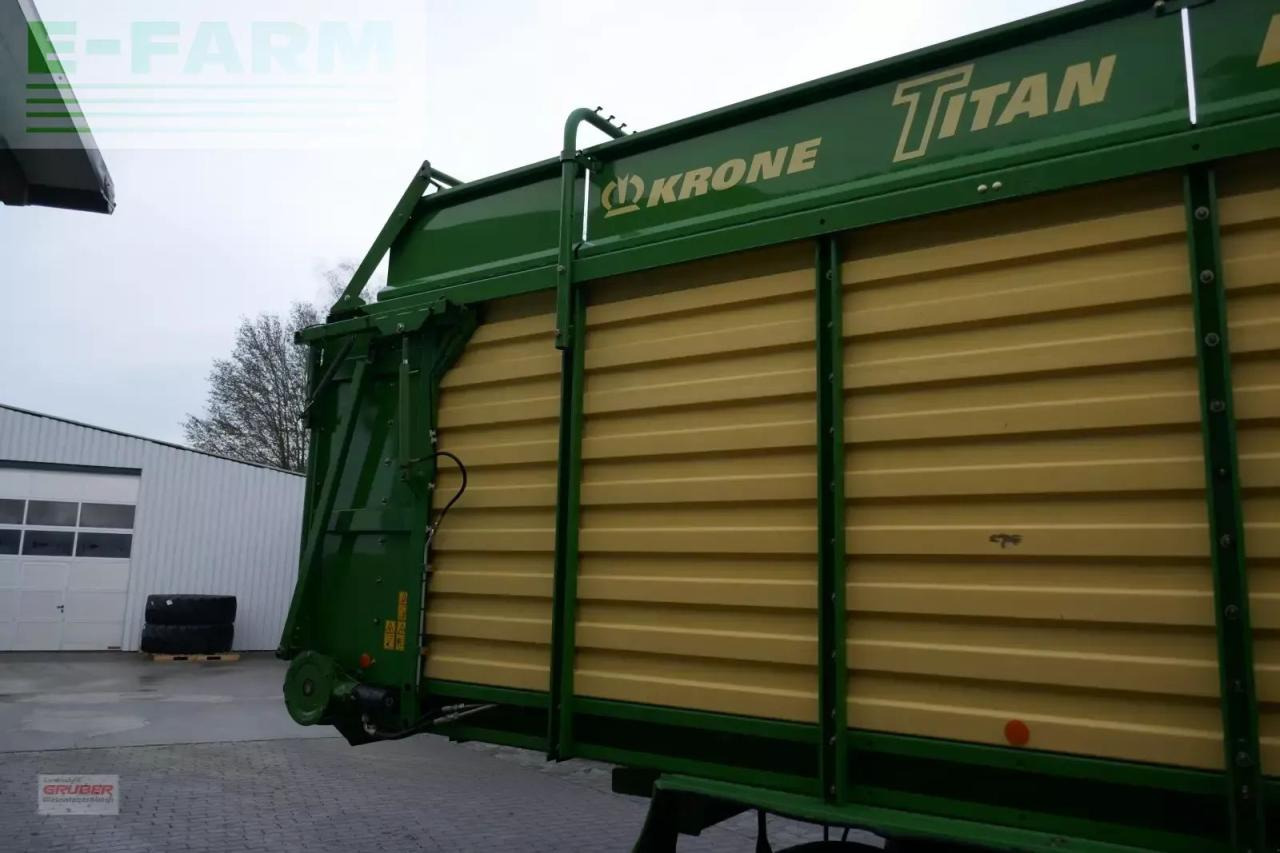 Krone titan r/54 gl - Prikolica sa automatskim punjenjem: slika 4 Krone titan r/54 gl - Prikolica sa automatskim punjenjem: slika 4