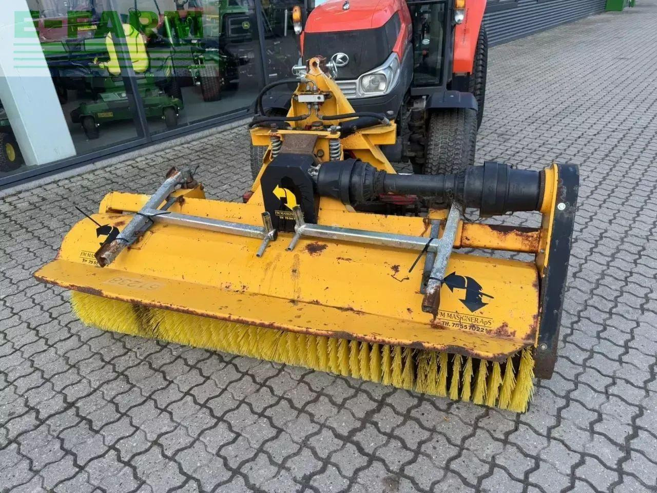 Kubota 5740 - Traktor: slika 5 Kubota 5740 - Traktor: slika 5