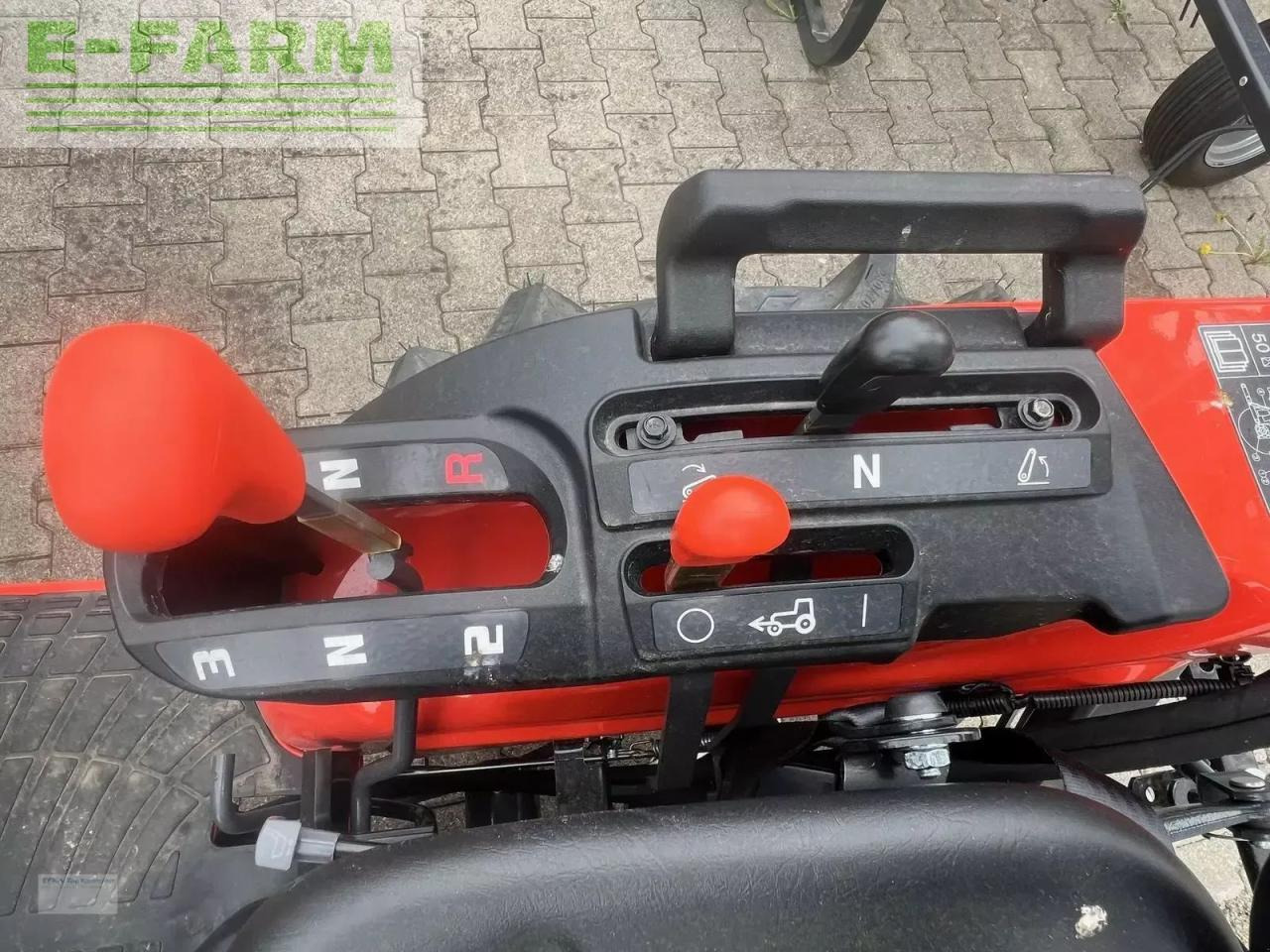 Kubota b1241 d-ec - Traktor: slika 3 Kubota b1241 d-ec - Traktor: slika 3