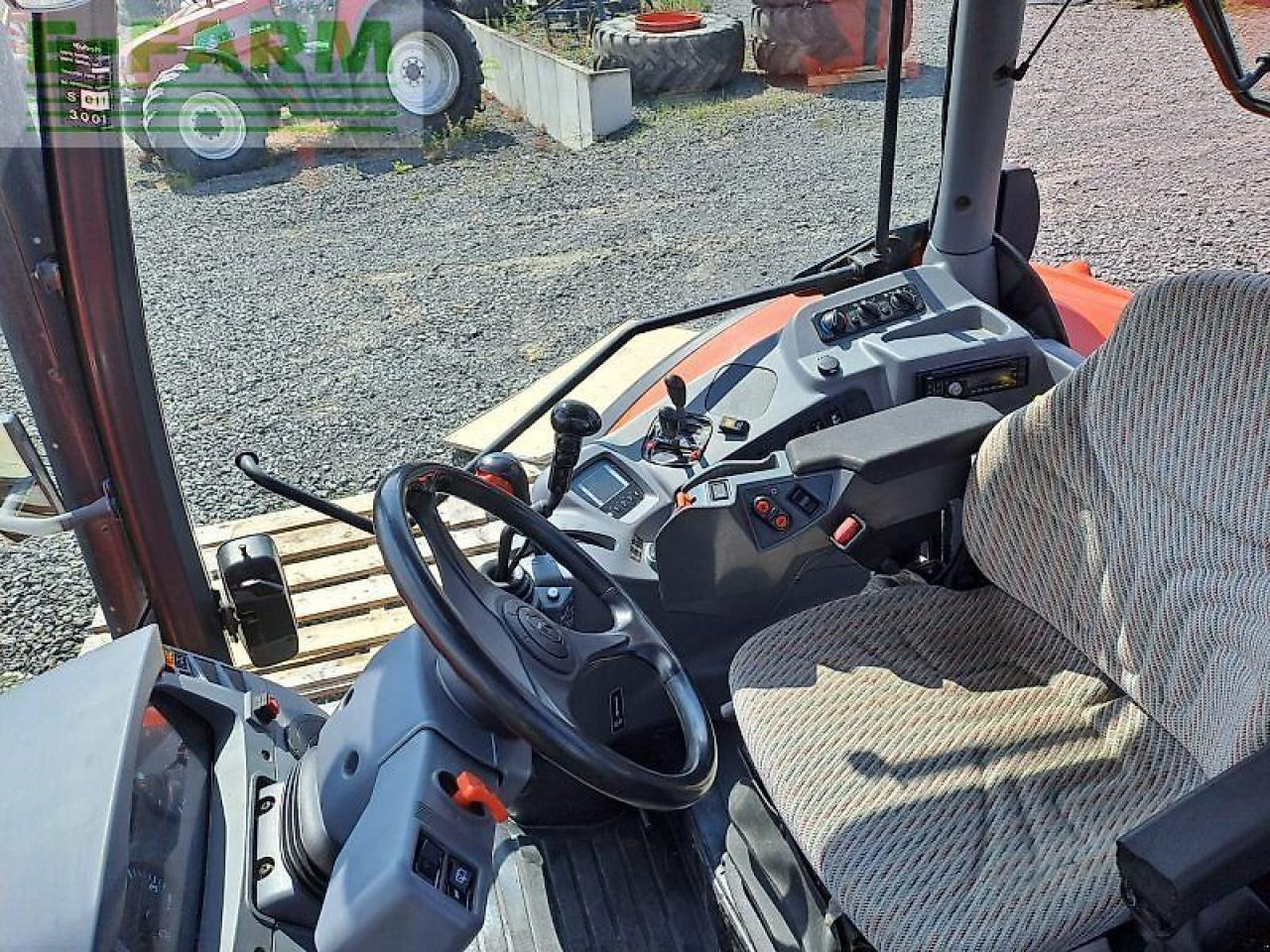 Kubota m135-17 gx 2 - Traktor: slika 4 Kubota m135-17 gx 2 - Traktor: slika 4