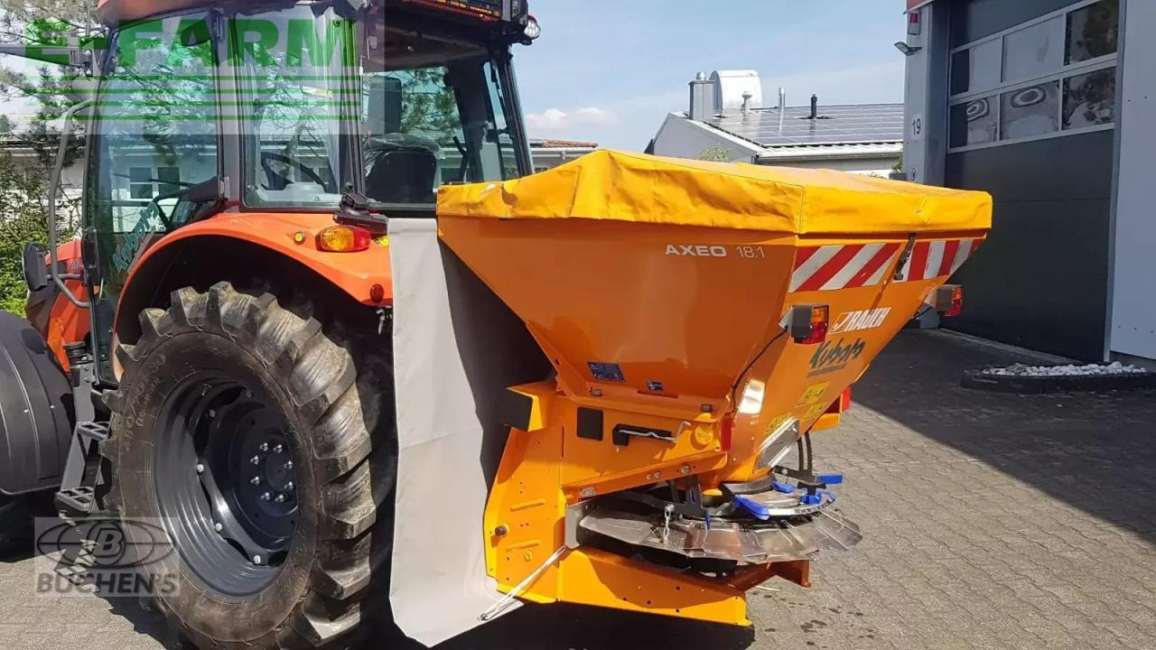 Kubota m4-073 winterdienst - Traktor: slika 5 Kubota m4-073 winterdienst - Traktor: slika 5