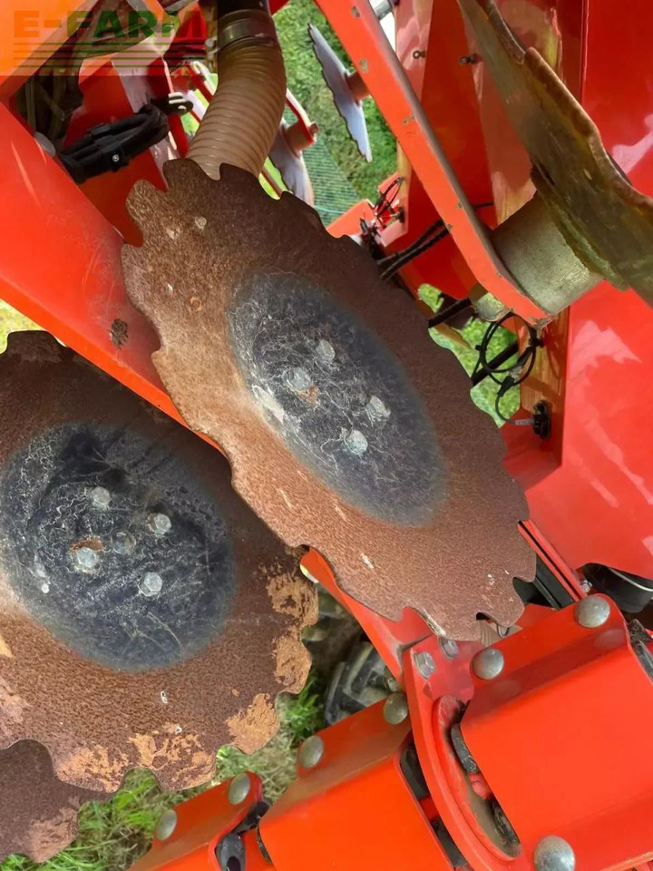 Kubota sc 1401 cf - Mašina za preciznu setvu: slika 5 Kubota sc 1401 cf - Mašina za preciznu setvu: slika 5