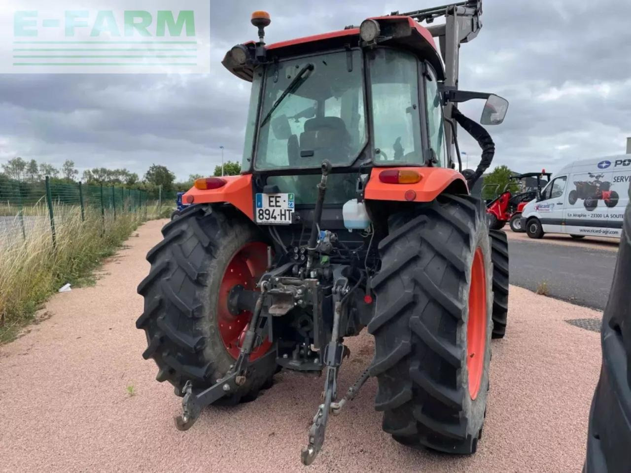Kubota tracteur agricole m8560dthq kubota - Traktor: slika 3 Kubota tracteur agricole m8560dthq kubota - Traktor: slika 3