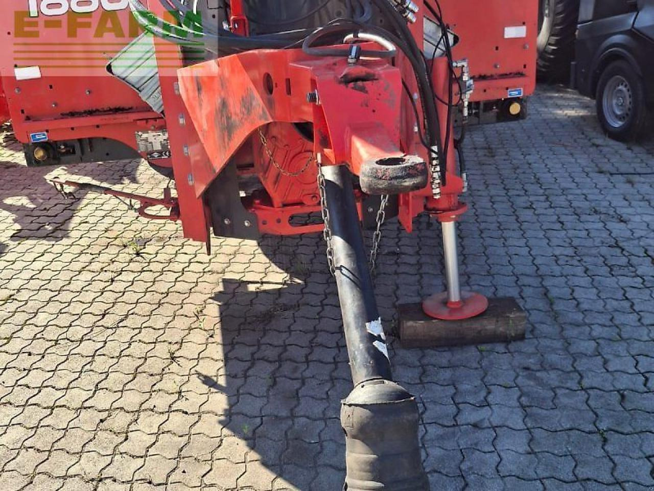 Kuhn 1880 profile - Oprema za stoku: slika 4 Kuhn 1880 profile - Oprema za stoku: slika 4