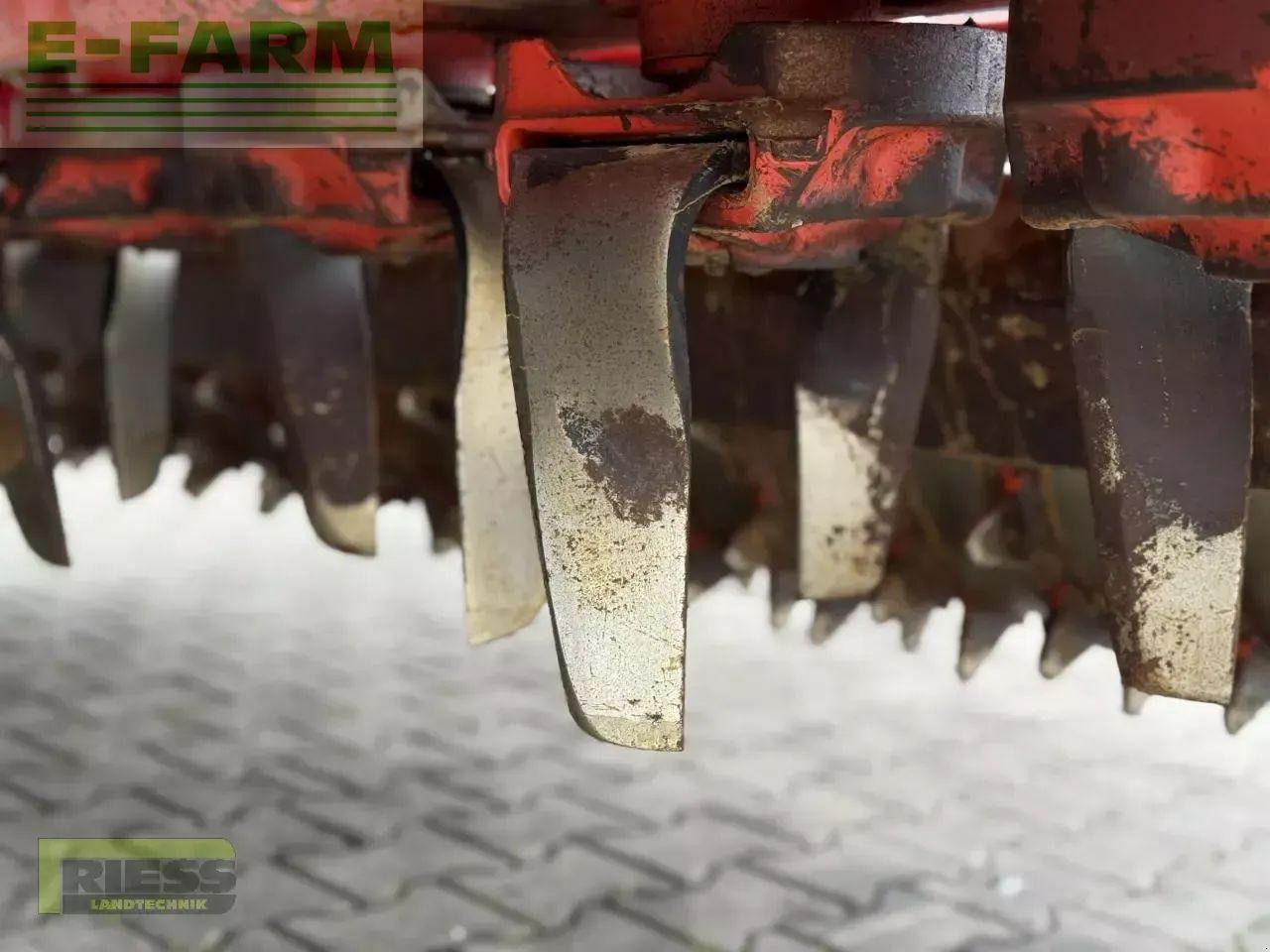 Kuhn venta al 302 24 + hr 3004 d - Kombinovana mašina za setvu: slika 5 Kuhn venta al 302 24 + hr 3004 d - Kombinovana mašina za setvu: slika 5