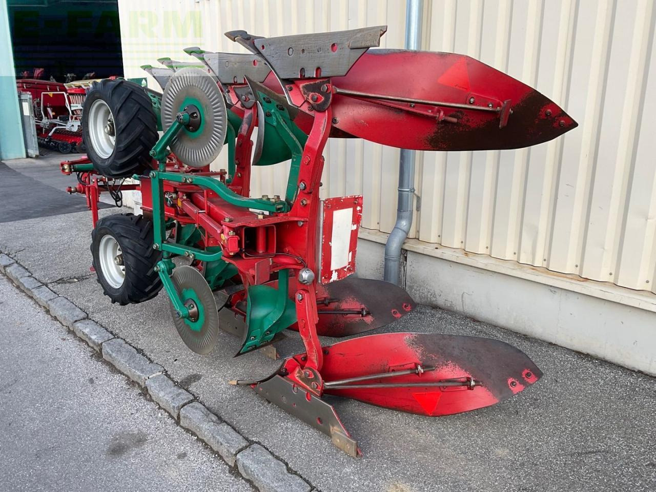 Kverneland LS 100-200 4-sch. - Plug: slika 4 Kverneland LS 100-200 4-sch. - Plug: slika 4