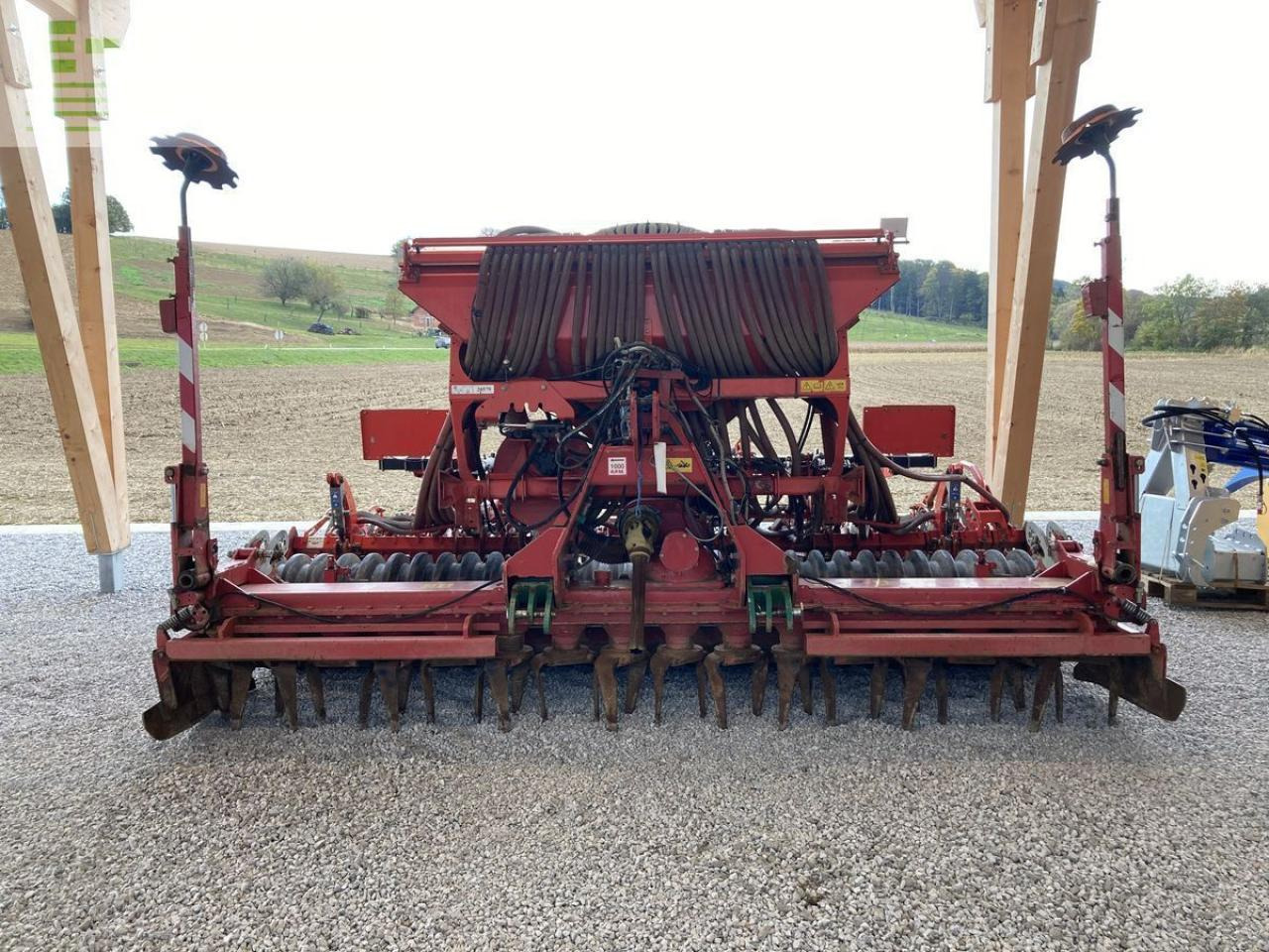 Kverneland ngs 101 mit kuhn venta lc 4000 - Kombinovana mašina za setvu: slika 4 Kverneland ngs 101 mit kuhn venta lc 4000 - Kombinovana mašina za setvu: slika 4
