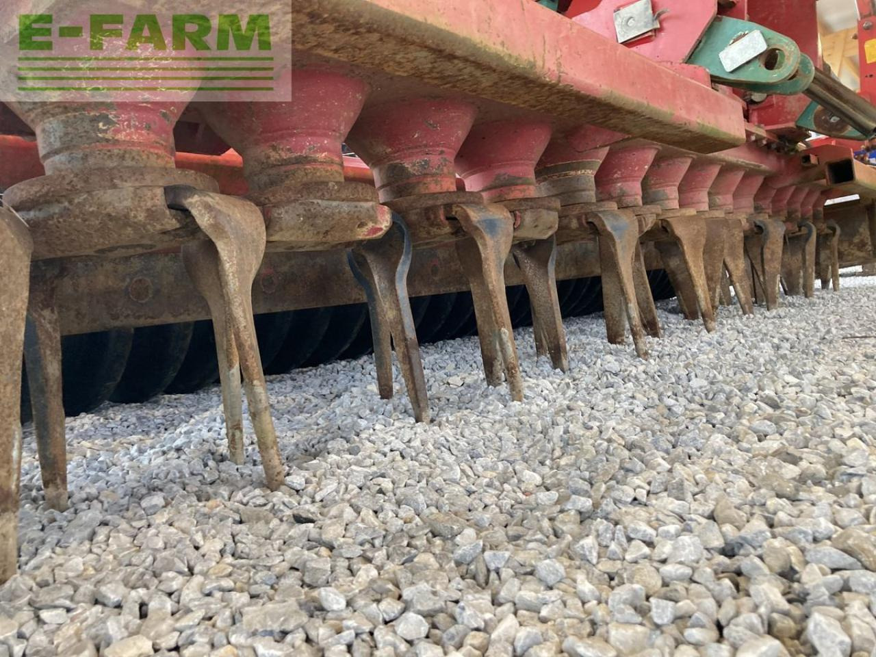 Kverneland ngs 101 mit kuhn venta lc 4000 - Kombinovana mašina za setvu: slika 2 Kverneland ngs 101 mit kuhn venta lc 4000 - Kombinovana mašina za setvu: slika 2