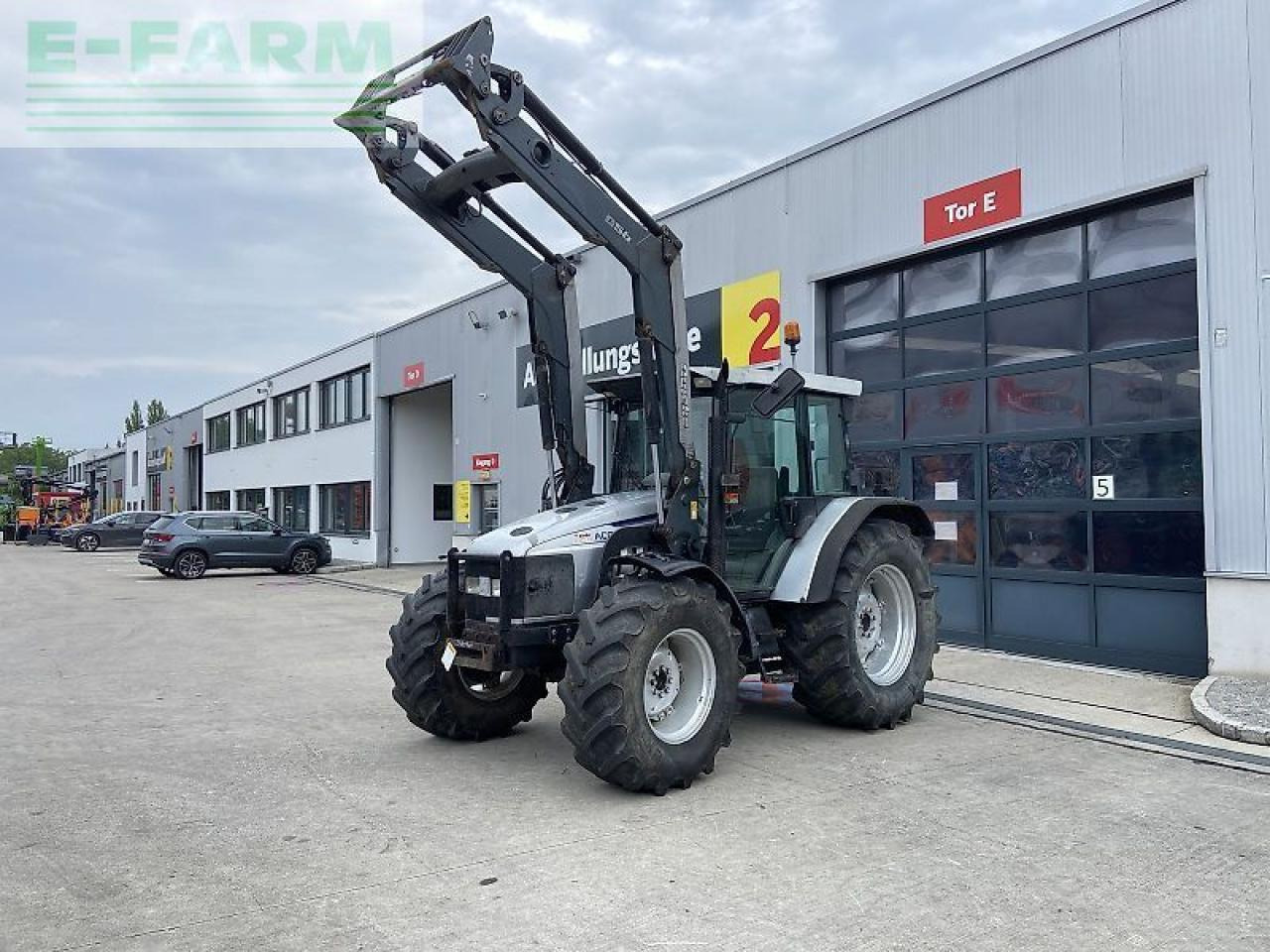 Lamborghini 1050 vdt - Traktor: slika 1 Lamborghini 1050 vdt - Traktor: slika 1