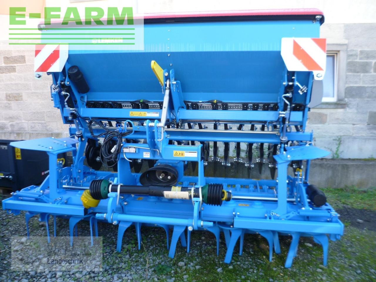 Lemken zirkon 8/300 + saphir 7/300 - Kombinovana mašina za setvu: slika 1 Lemken zirkon 8/300 + saphir 7/300 - Kombinovana mašina za setvu: slika 1