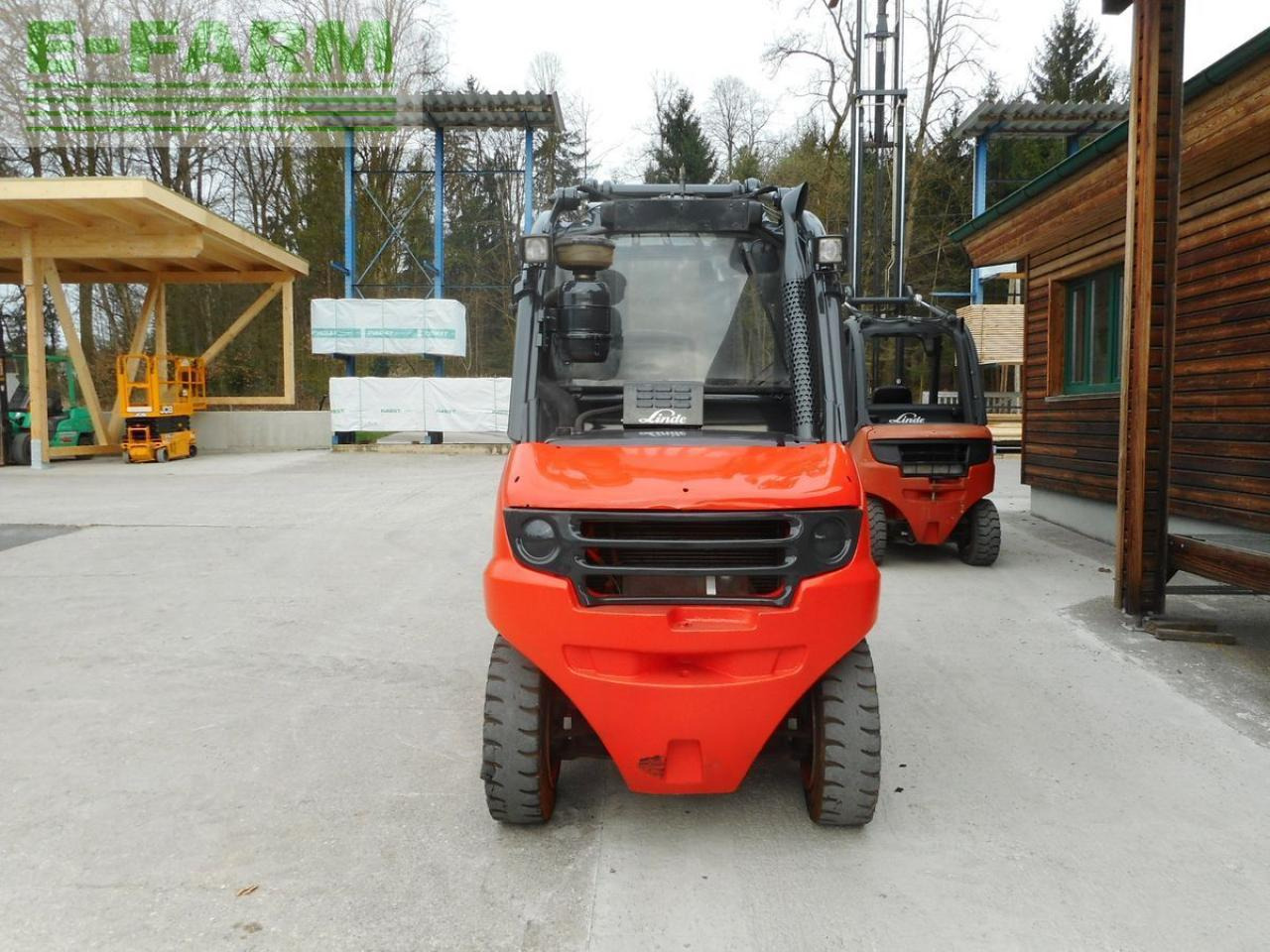 Linde h40d mit vollkabine + rußfilter + seitenschieber - Viljuškar: slika 3 Linde h40d mit vollkabine + rußfilter + seitenschieber - Viljuškar: slika 3