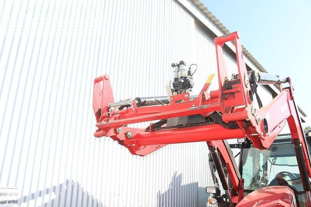 Massey Ferguson 5711 - Traktor: slika 4 Massey Ferguson 5711 - Traktor: slika 4