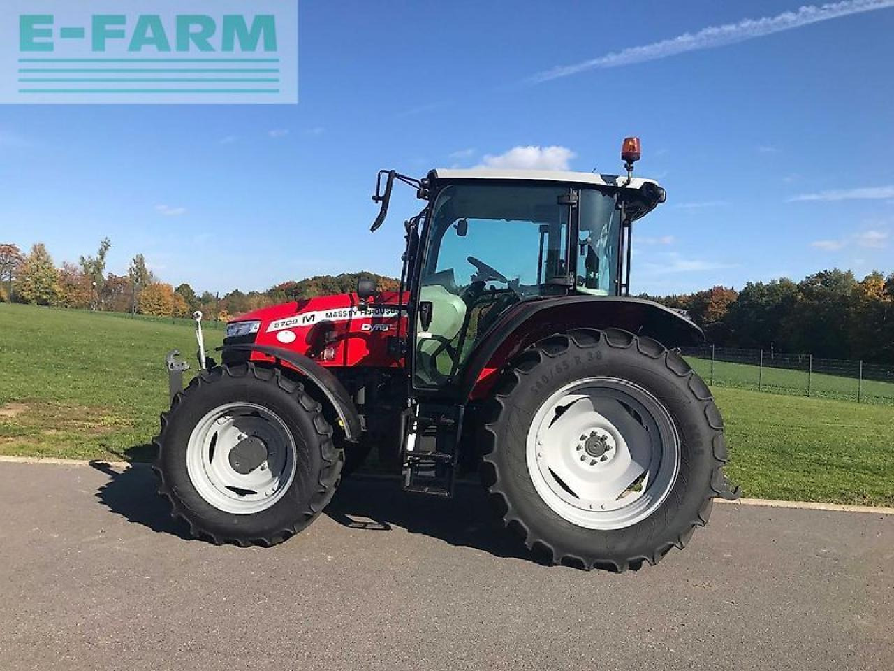 Massey Ferguson mf 5709 m dyna-4 - Traktor: slika 1 Massey Ferguson mf 5709 m dyna-4 - Traktor: slika 1