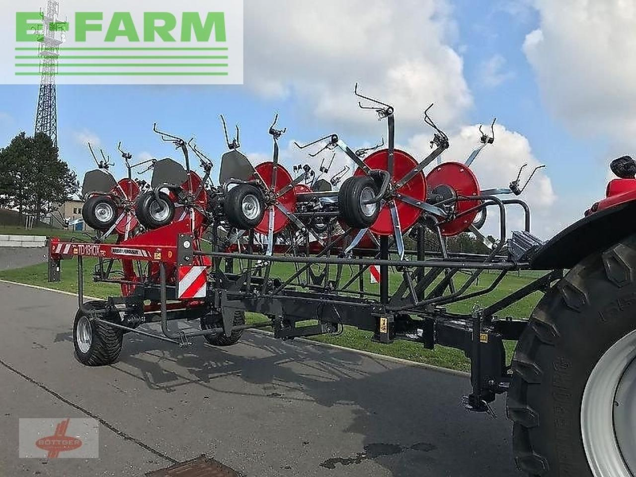Massey Ferguson mf td 1310 x trc / lotus 1250 profi - Prevrtač/ Grabuljač: slika 4 Massey Ferguson mf td 1310 x trc / lotus 1250 profi - Prevrtač/ Grabuljač: slika 4