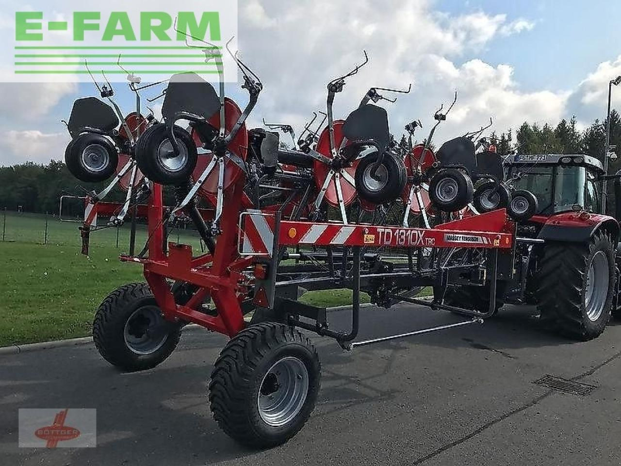 Massey Ferguson mf td 1310 x trc / lotus 1250 profi - Prevrtač/ Grabuljač: slika 2 Massey Ferguson mf td 1310 x trc / lotus 1250 profi - Prevrtač/ Grabuljač: slika 2