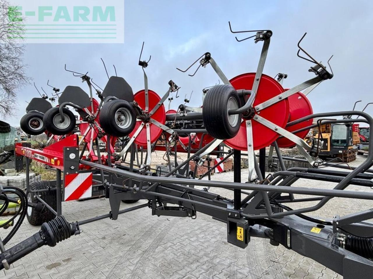 Massey Ferguson td 1310 x trc, wie neu ! - Prevrtač/ Grabuljač: slika 4 Massey Ferguson td 1310 x trc, wie neu ! - Prevrtač/ Grabuljač: slika 4