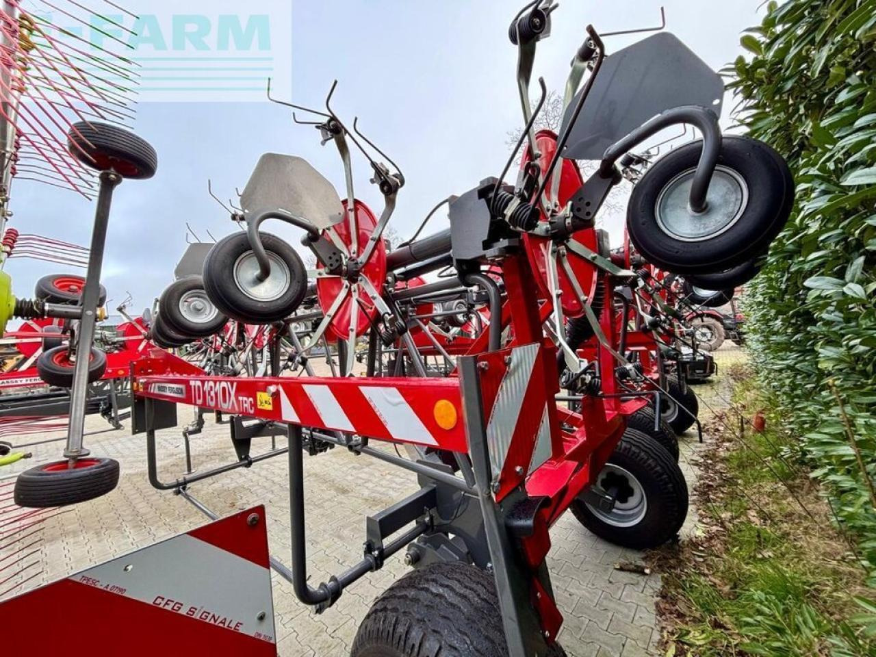 Massey Ferguson td 1310 x trc, wie neu ! - Prevrtač/ Grabuljač: slika 3 Massey Ferguson td 1310 x trc, wie neu ! - Prevrtač/ Grabuljač: slika 3