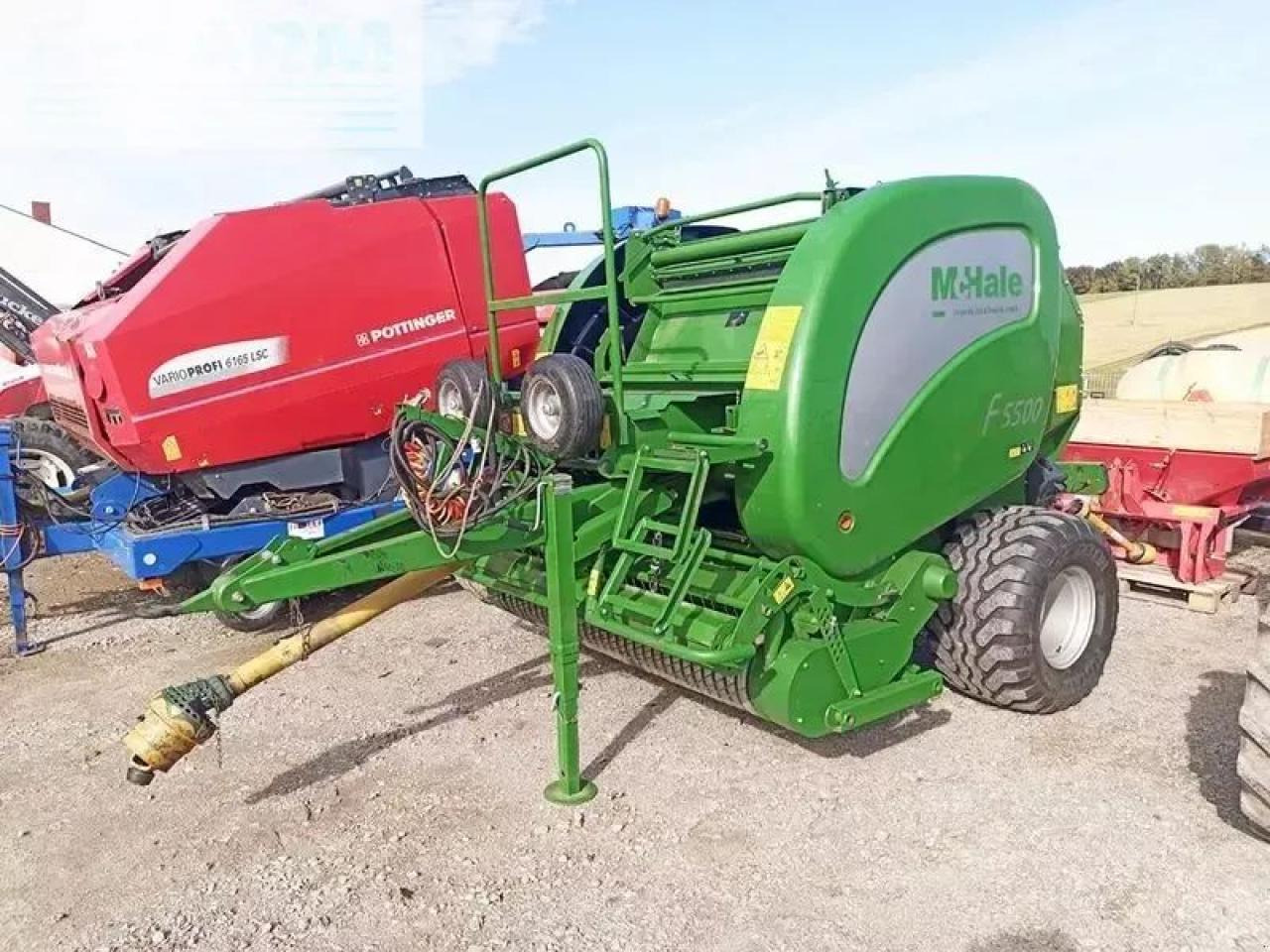 Mc Hale f5500 rundballenpresse - Balirka za kockaste bale: slika 1 Mc Hale f5500 rundballenpresse - Balirka za kockaste bale: slika 1
