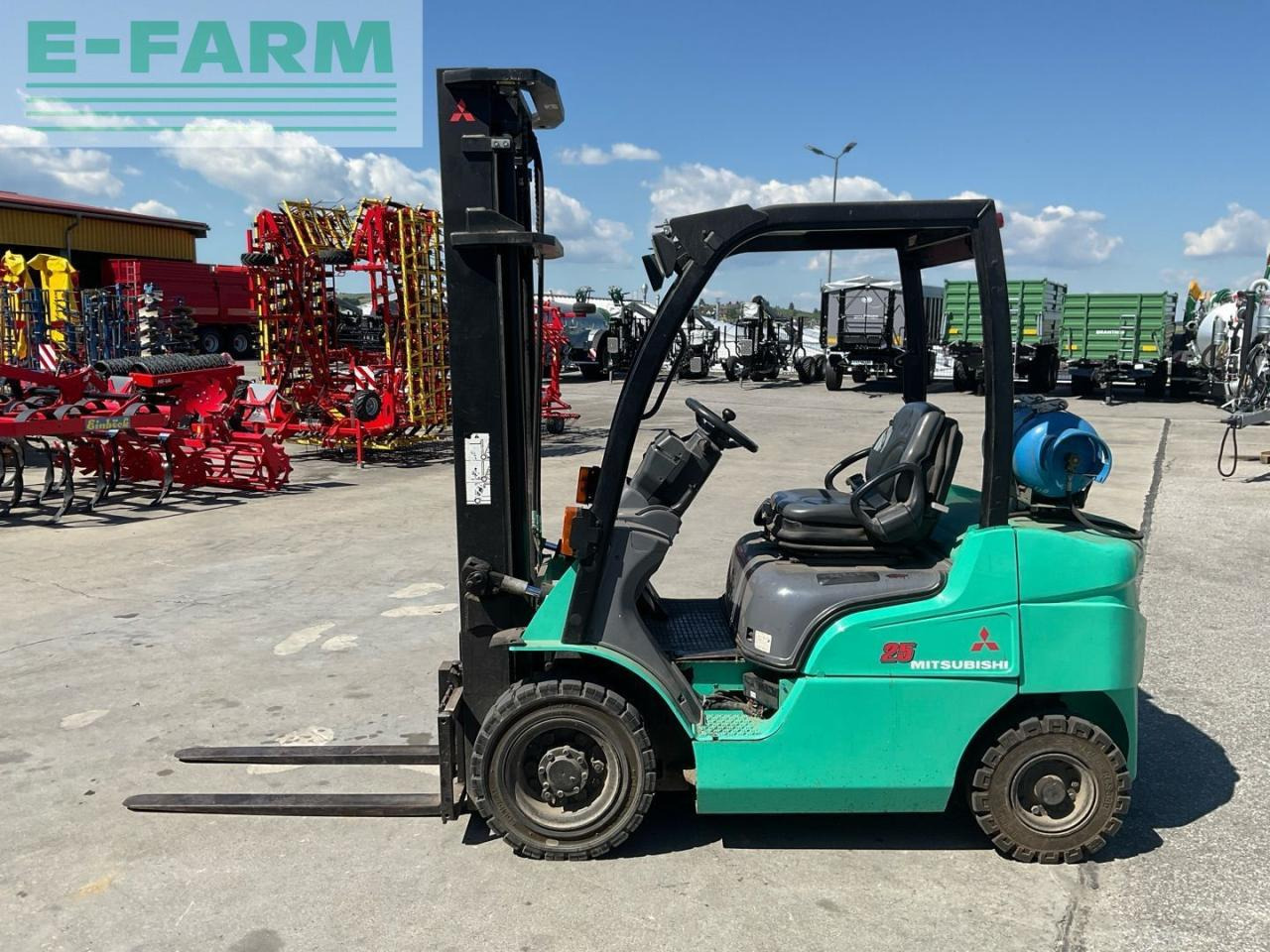 Mitsubishi FG25N Gasstapler - Viljuškar: slika 2 Mitsubishi FG25N Gasstapler - Viljuškar: slika 2