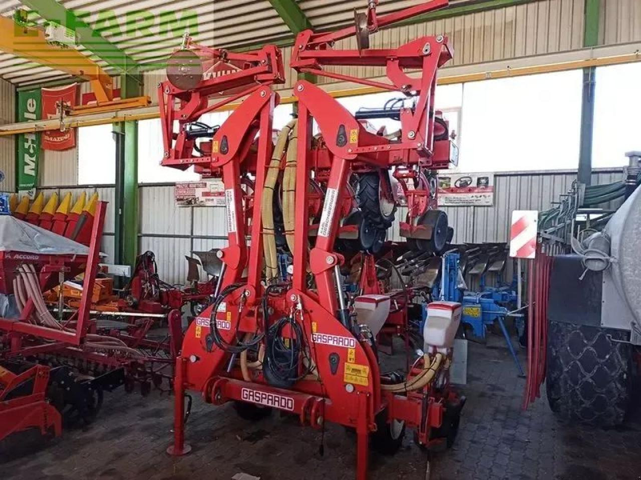 Mustang manta 8-reihige einzelkornsämaschine - Mašina za preciznu setvu: slika 1 Mustang manta 8-reihige einzelkornsämaschine - Mašina za preciznu setvu: slika 1