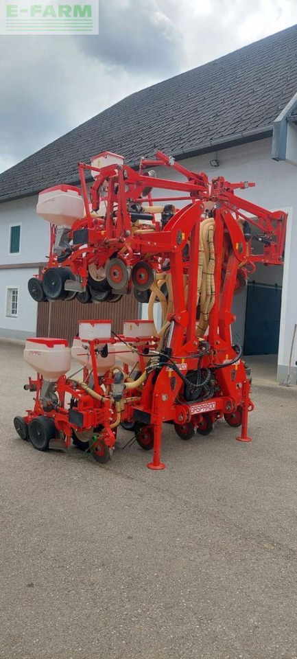 Mustang manta mtr 9-reihig mit fronttank - Mašina za preciznu setvu: slika 2 Mustang manta mtr 9-reihig mit fronttank - Mašina za preciznu setvu: slika 2