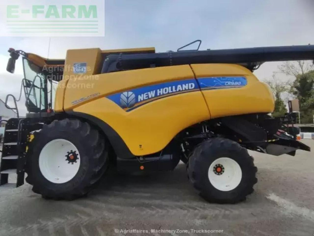 New Holland cr 9.80 - Kombinovani kombajn: slika 1 New Holland cr 9.80 - Kombinovani kombajn: slika 1