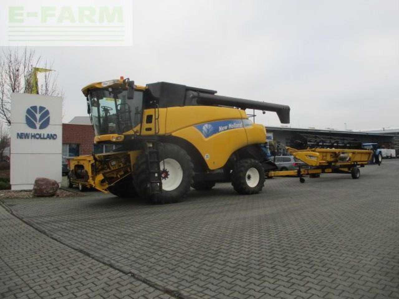 New Holland cr 9060 / cr9060 - Kombinovani kombajn: slika 1 New Holland cr 9060 / cr9060 - Kombinovani kombajn: slika 1