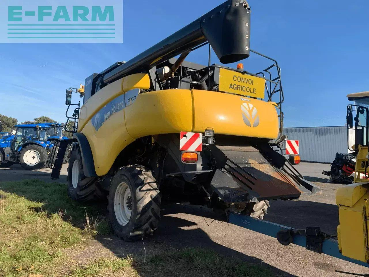 New Holland cr 9070 - Kombinovani kombajn: slika 4 New Holland cr 9070 - Kombinovani kombajn: slika 4