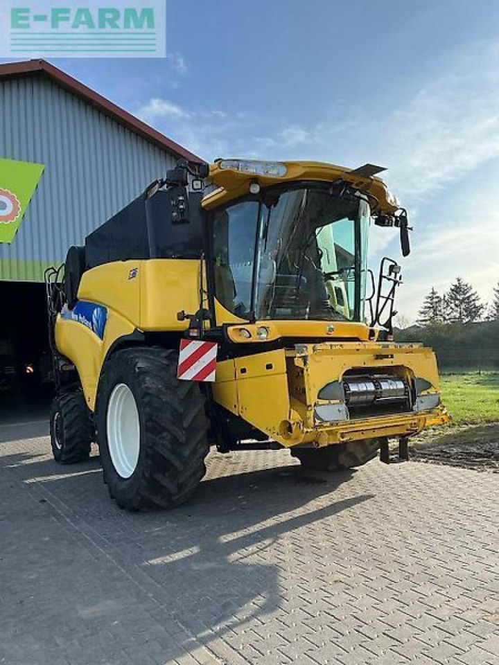 New Holland cr 9070 - Kombinovani kombajn: slika 3 New Holland cr 9070 - Kombinovani kombajn: slika 3