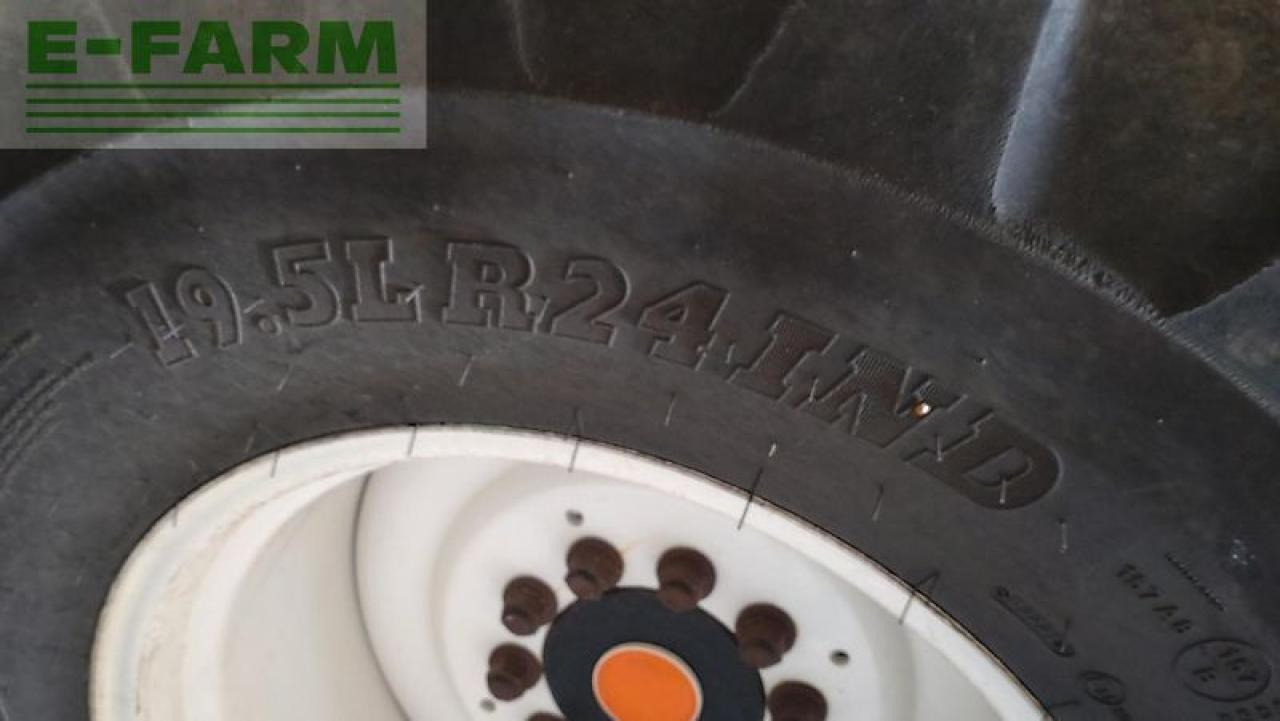 New Holland cx 8060 - Kombinovani kombajn: slika 3 New Holland cx 8060 - Kombinovani kombajn: slika 3