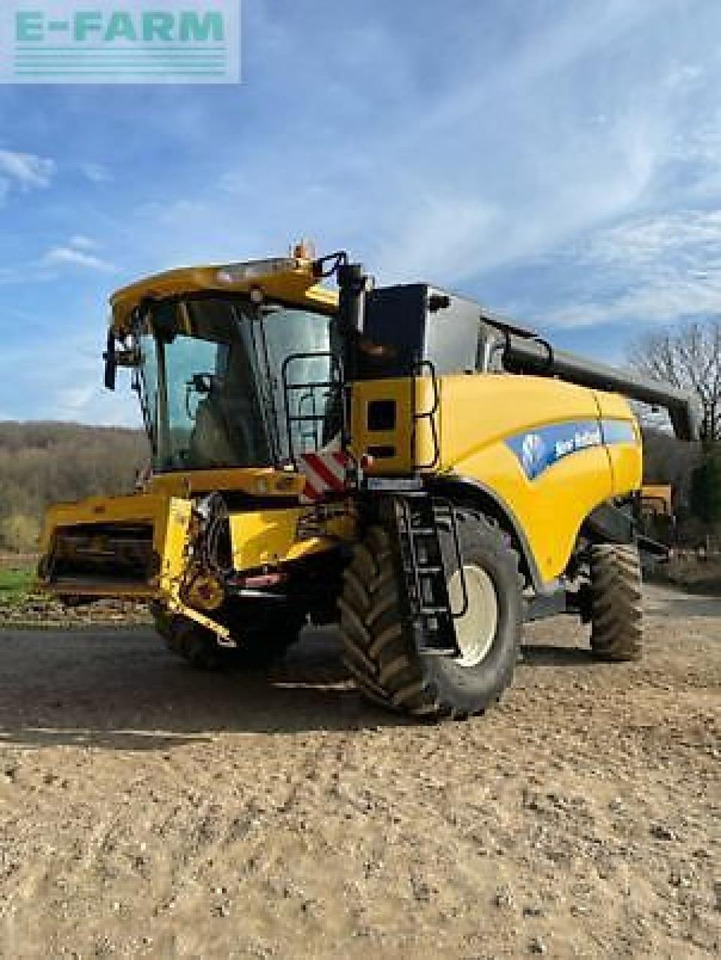 New Holland cx 8090 - Kombinovani kombajn: slika 1 New Holland cx 8090 - Kombinovani kombajn: slika 1