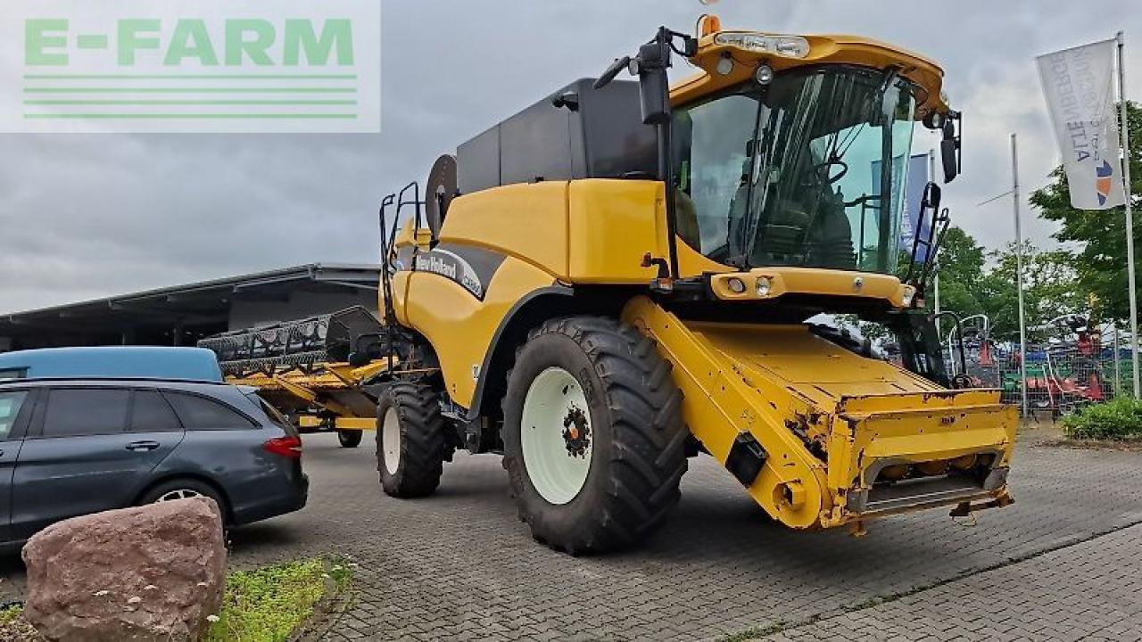 New Holland cx 860 / cx860 4x4 allrad - Kombinovani kombajn: slika 3 New Holland cx 860 / cx860 4x4 allrad - Kombinovani kombajn: slika 3