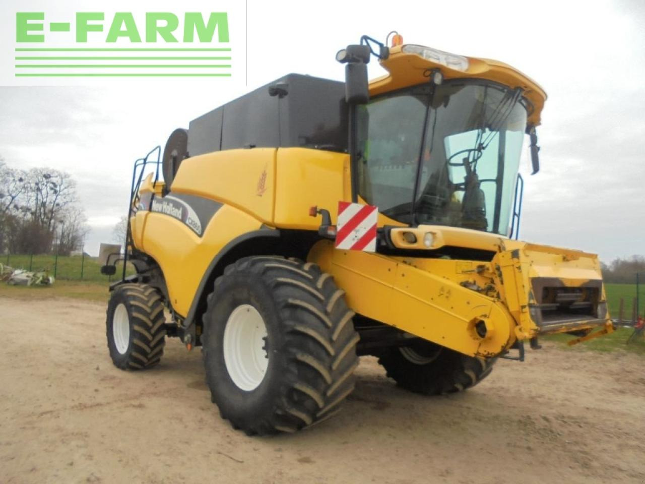 New Holland cx860sl - Kombinovani kombajn: slika 4 New Holland cx860sl - Kombinovani kombajn: slika 4