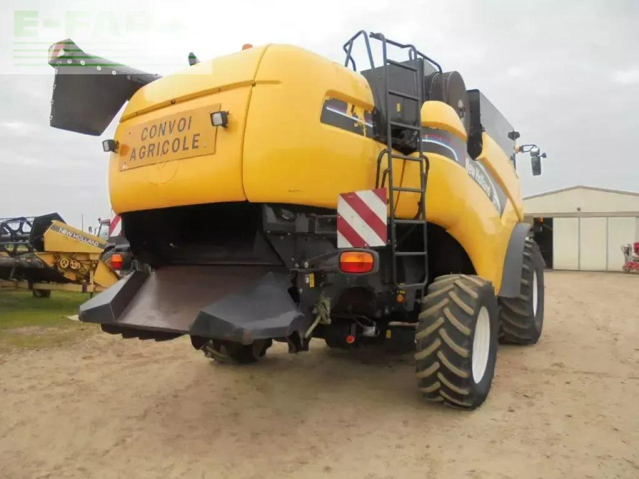 Kombinovani kombajn New Holland cx860sl: slika 6