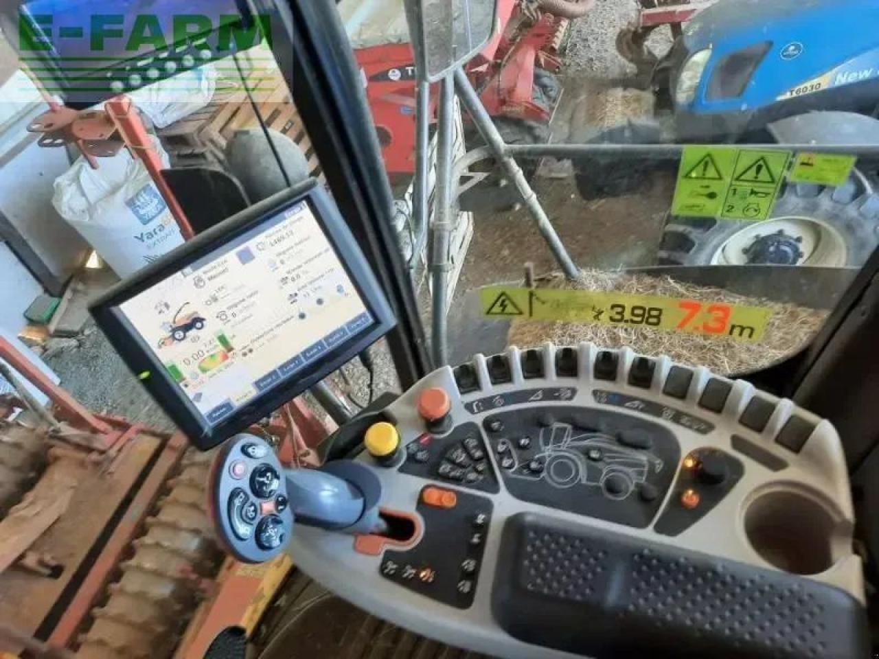 New Holland fr480 - Kombajn za stočnu hranu: slika 2 New Holland fr480 - Kombajn za stočnu hranu: slika 2