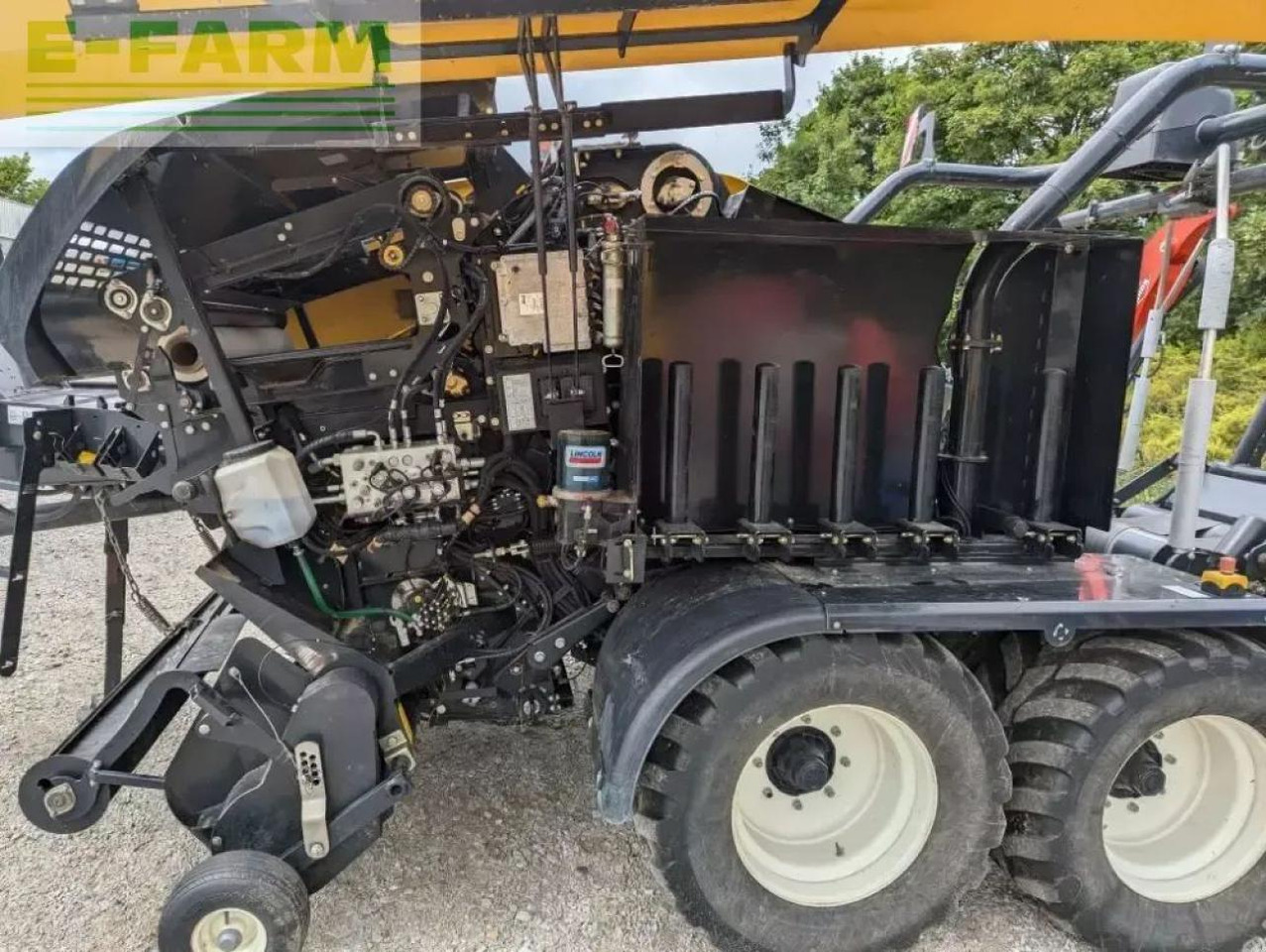 New Holland rb 125 combi - Balirka za kockaste bale: slika 5 New Holland rb 125 combi - Balirka za kockaste bale: slika 5