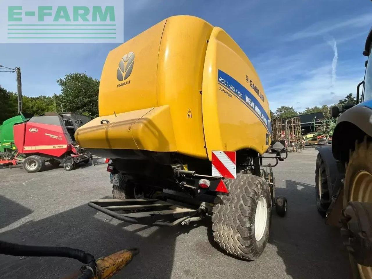 New Holland roll-belt180 - Balirka za kockaste bale: slika 3 New Holland roll-belt180 - Balirka za kockaste bale: slika 3