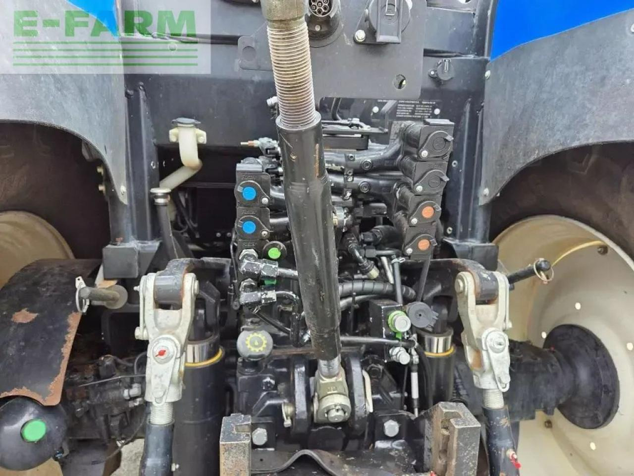 New Holland t.6 155 dc - Traktor: slika 3 New Holland t.6 155 dc - Traktor: slika 3