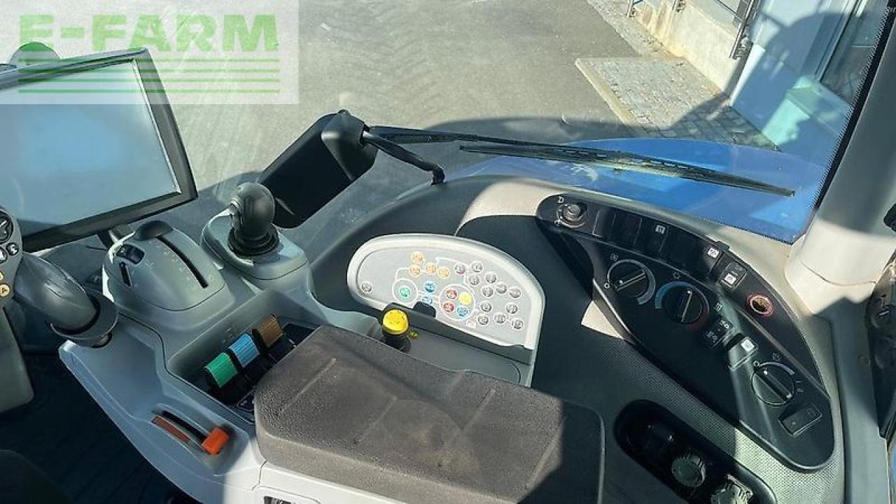 New Holland t 8.390 uc ultra command lastschalter traktor - Traktor: slika 5 New Holland t 8.390 uc ultra command lastschalter traktor - Traktor: slika 5
