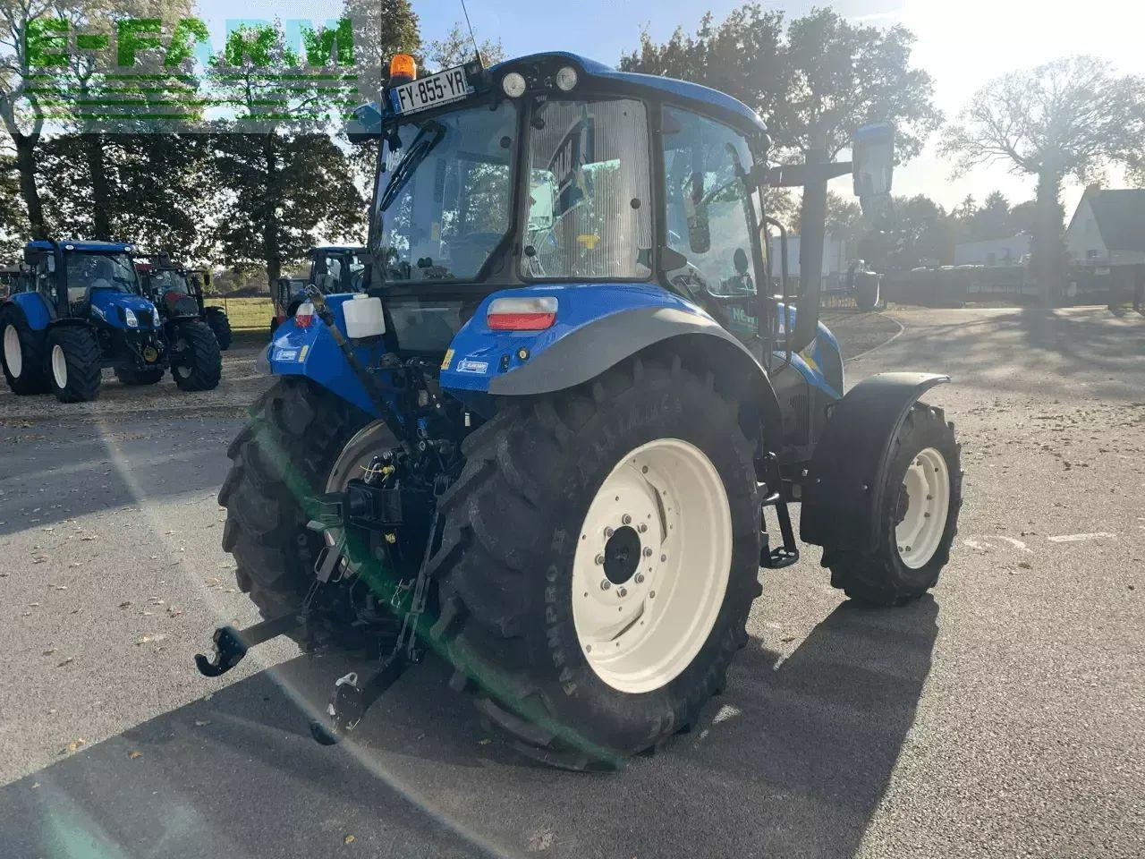 New Holland t5 85 - Traktor: slika 4 New Holland t5 85 - Traktor: slika 4