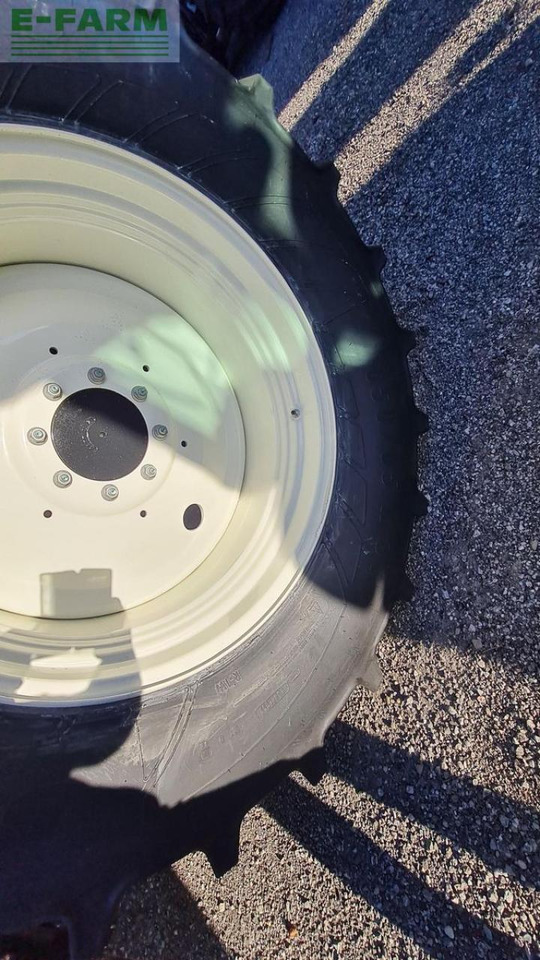 New Holland t6.145 dynamic command (stage v) - Traktor: slika 5 New Holland t6.145 dynamic command (stage v) - Traktor: slika 5