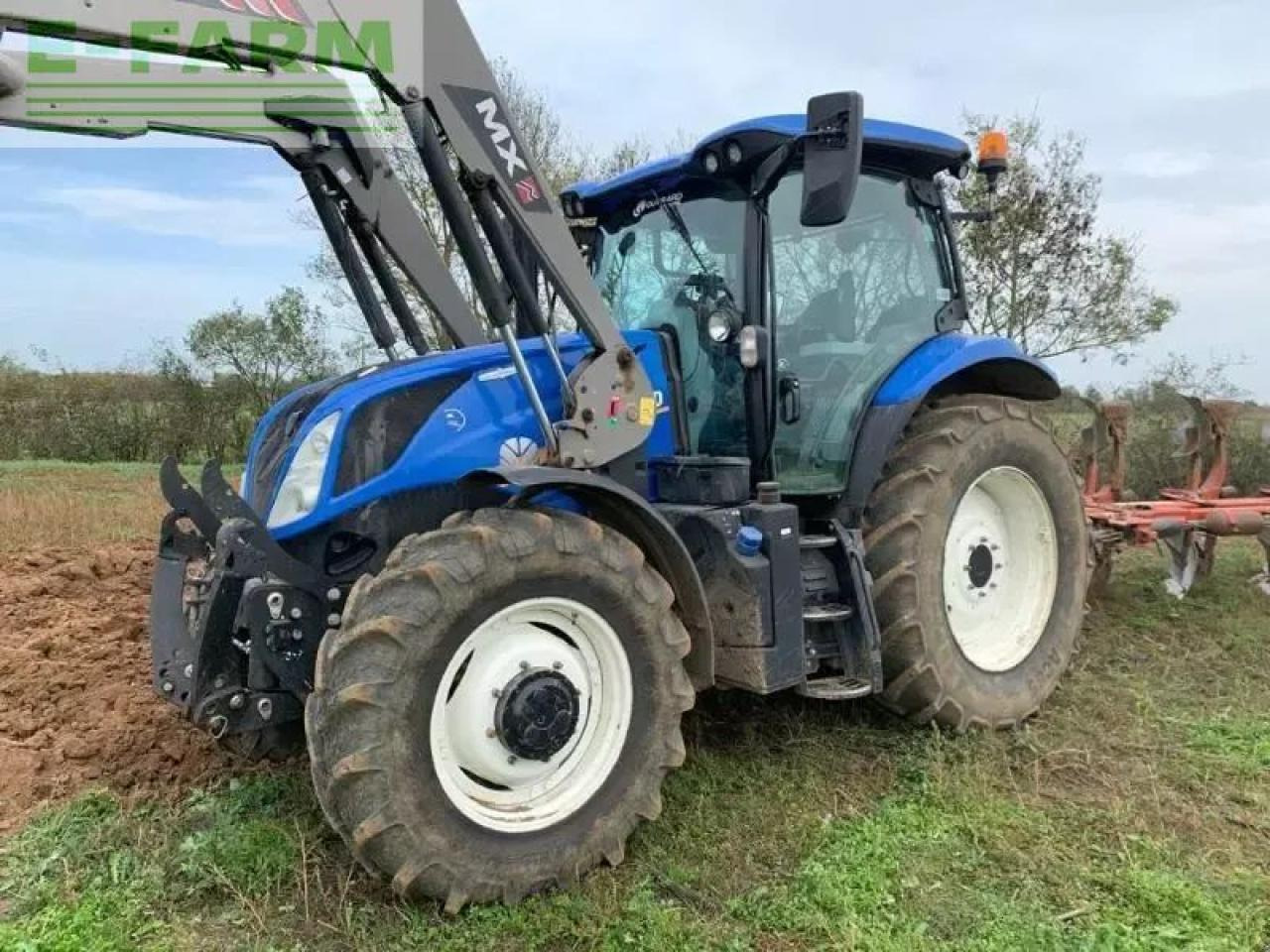 New Holland t6-155ac - Traktor: slika 2 New Holland t6-155ac - Traktor: slika 2
