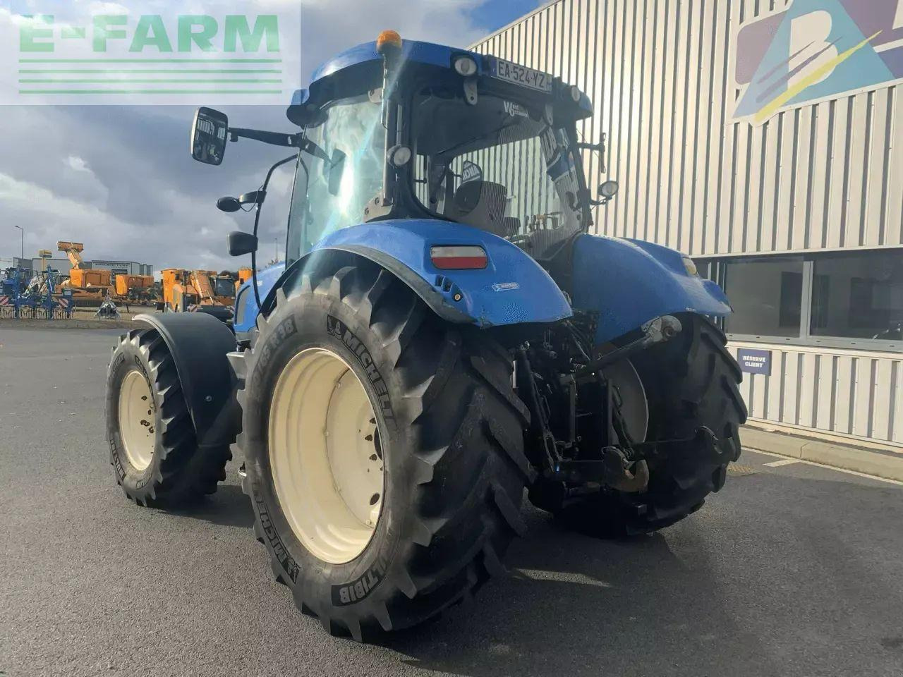 New Holland t6.175 electro command - Traktor: slika 3 New Holland t6.175 electro command - Traktor: slika 3