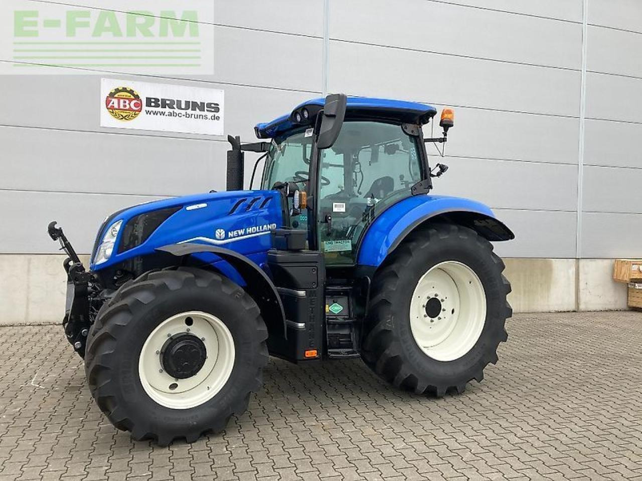 New Holland t6.180 dc methane power Methane Power - Traktor: slika 2 New Holland t6.180 dc methane power Methane Power - Traktor: slika 2