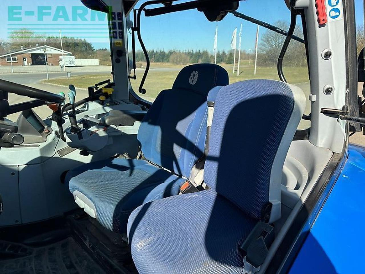 Traktor New Holland t7.175: slika 6
