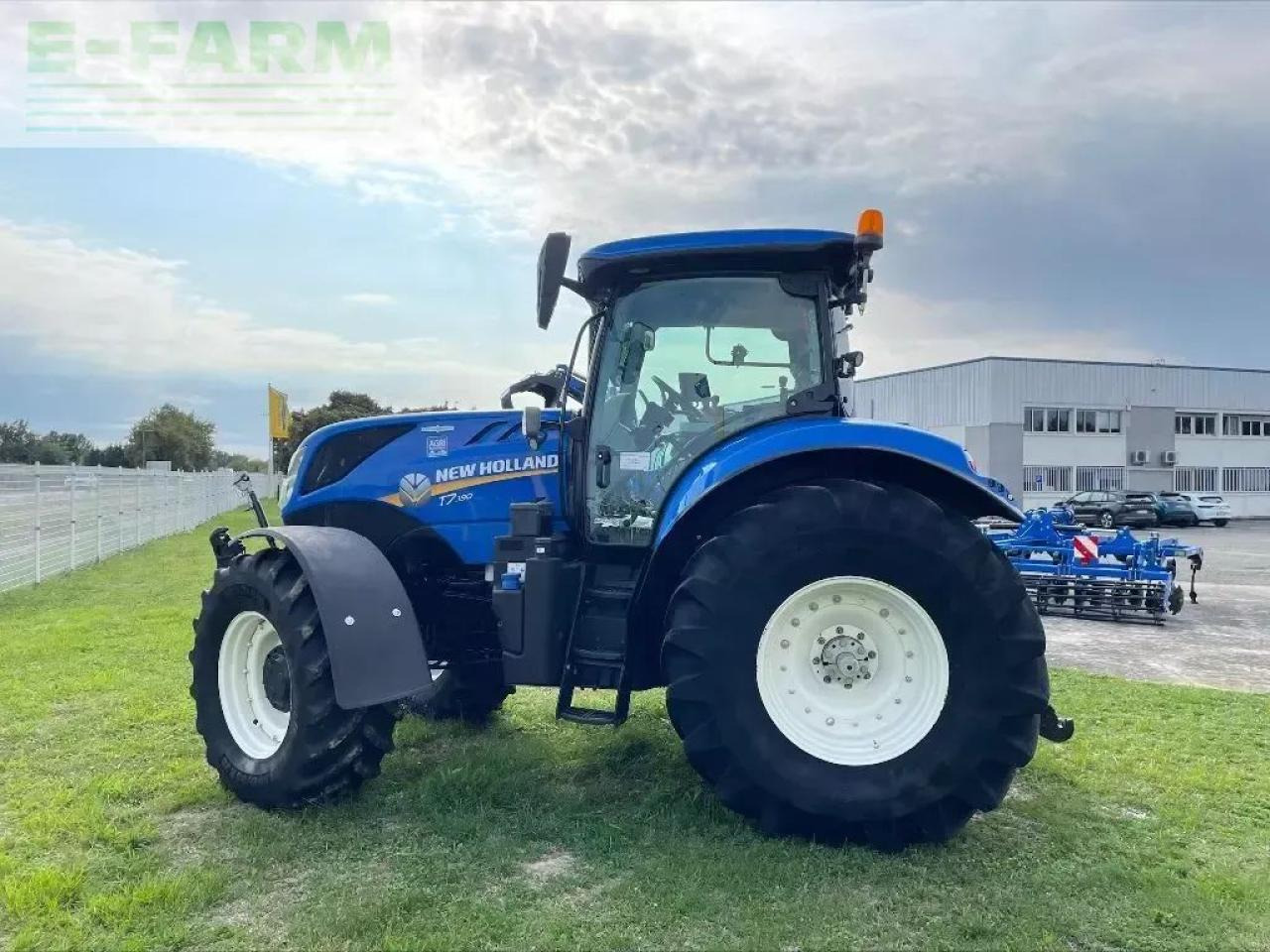 New Holland t7.190 - Traktor: slika 4 New Holland t7.190 - Traktor: slika 4