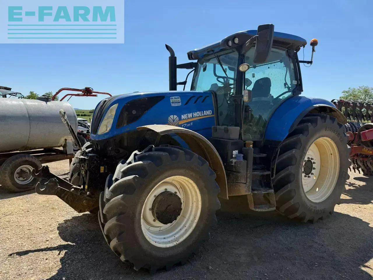 New Holland t7.195 s - Traktor: slika 1 New Holland t7.195 s - Traktor: slika 1