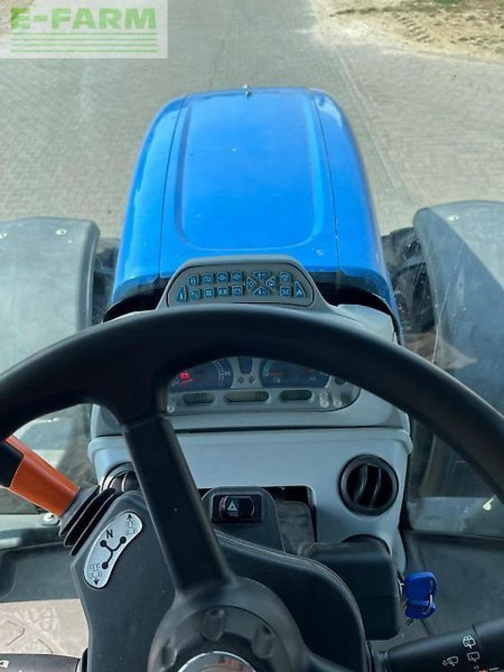 Traktor New Holland t7.200 powercommand: slika 15