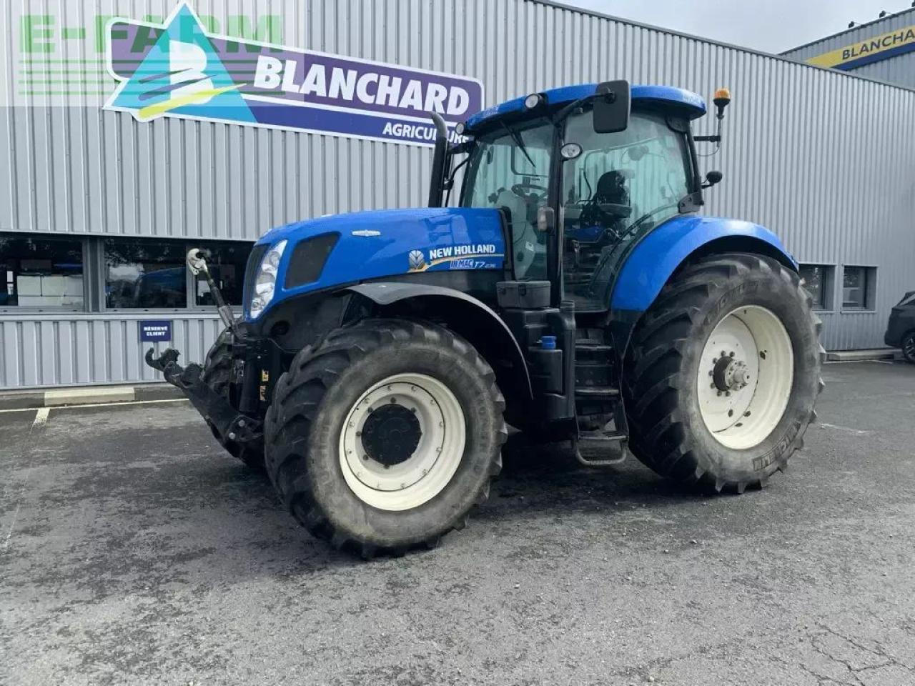 New Holland t7.235 auto command - Traktor: slika 1 New Holland t7.235 auto command - Traktor: slika 1