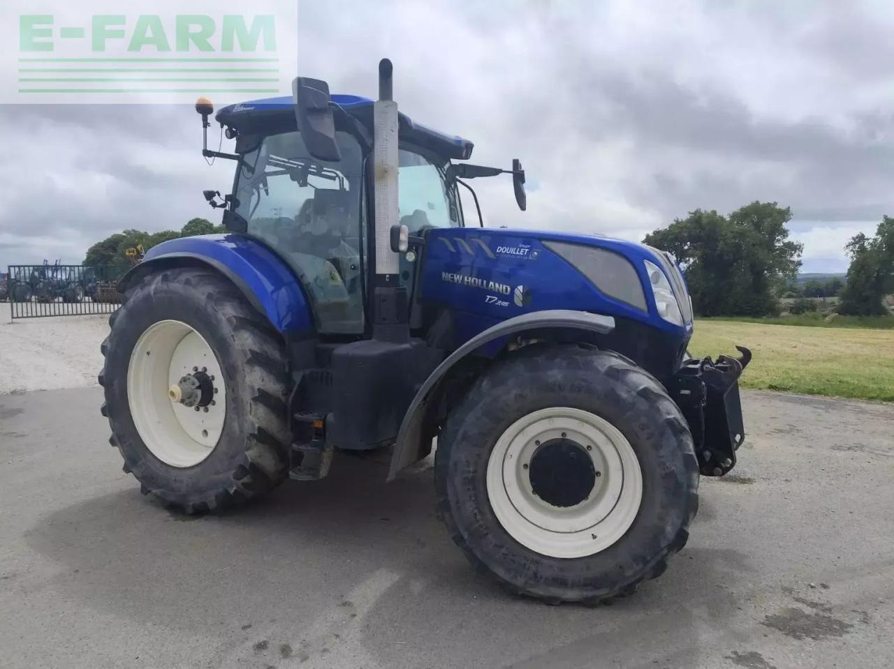 New Holland t7 245 ac - Traktor: slika 1 New Holland t7 245 ac - Traktor: slika 1